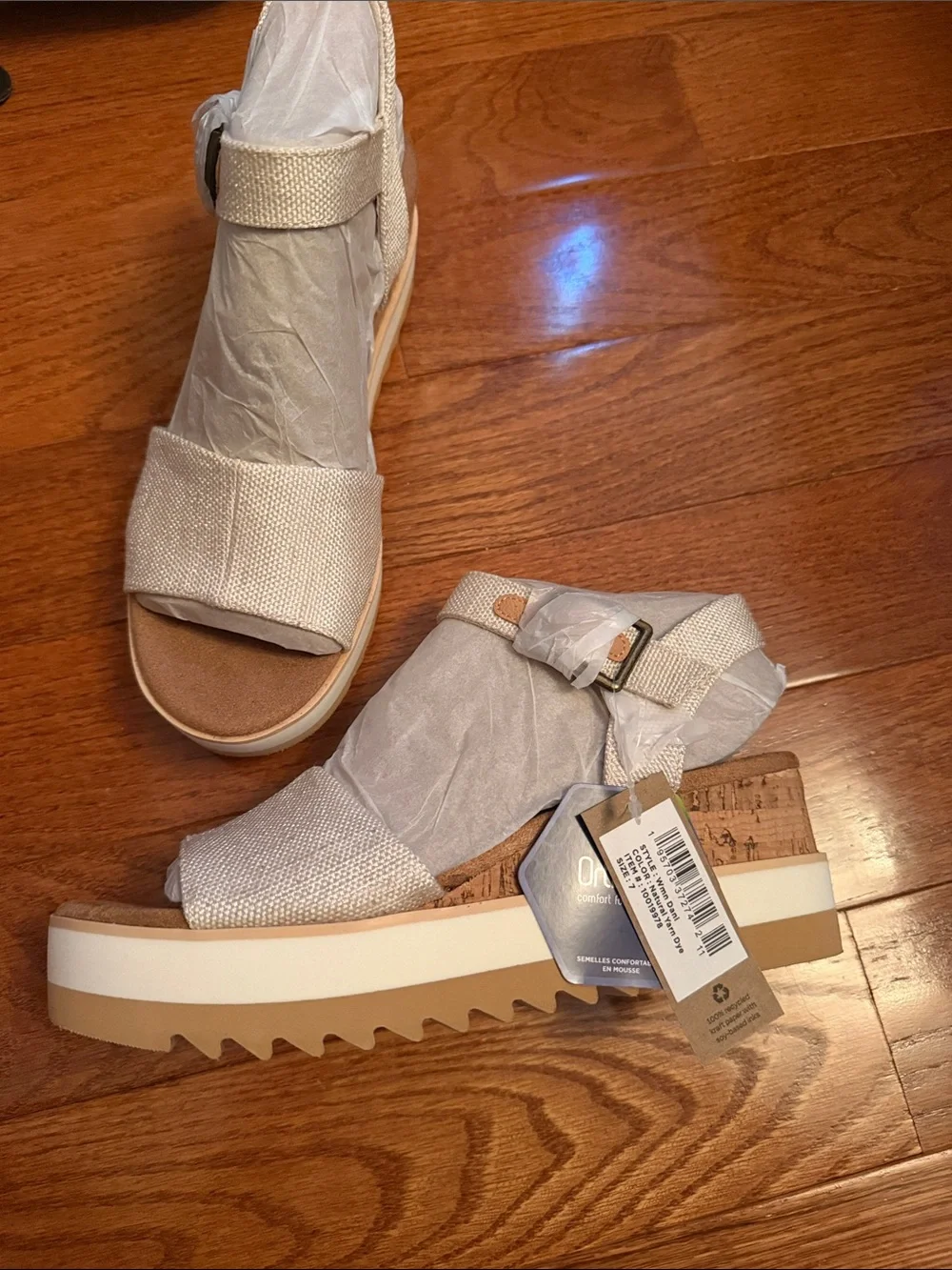 NWT TOMS Wedge Platform Sandals in Light Beige
